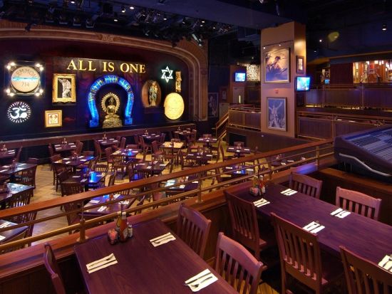 ハードロック・カフェ・ニューヨーク　食事券＆事前予約サービス　音楽とボリュームのある本場アメリカン料理を楽しむ