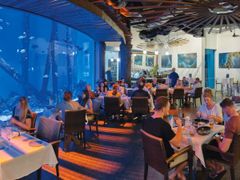 Dundees-Restaurant-Landscape-scaled