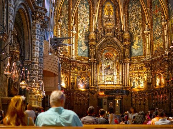 モンセラット半日観光ツアー　快適バス＆登山鉄道でご案内 ＜英語ガイド／バルセロナ発＞