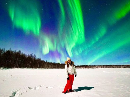 少人数で楽しむ！カメラマン同行 オーロラ鑑賞＆写真撮影ツアー＜8月～4月／英語／送迎あり／ロヴァニエミ発＞