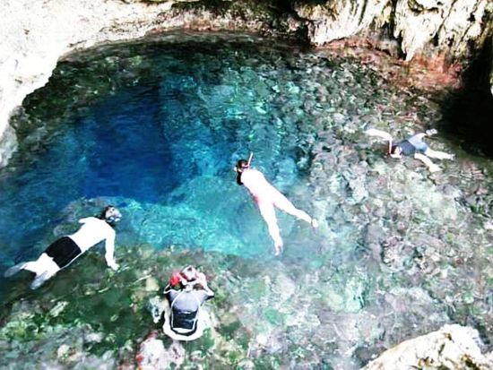 輪廻転生の池（鍋底池）シュノーケリングツアー 宮古島のパワースポットを探検しよう！＜11月〜6月催行／宮古島＞