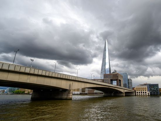 UK_London_London Bridge_pixta_81490106_M