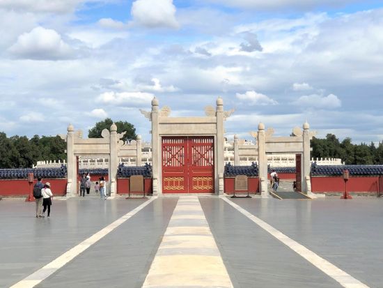 【北京3泊4日ツアー】頤和園＋故宮博物院＋万里の長城＋北京市内街歩き＜日本語ガイド  /専用車 / 食事付き＞*1名様より出発可