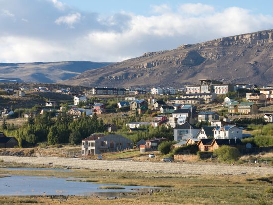 【混載】エル・カラファテ空港 ⇔ エル・カラファテ市内ホテル 送迎サービス＜往復・片道／英語またはスペイン語ドライバー＞