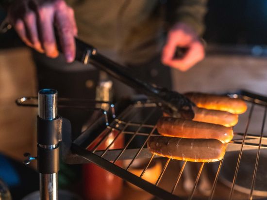 湖畔のオールドコテージ訪問＋オーロラ鑑賞ツアー＜8月～4月／BBQ軽食付／英語／送迎あり／ロヴァニエミ発＞