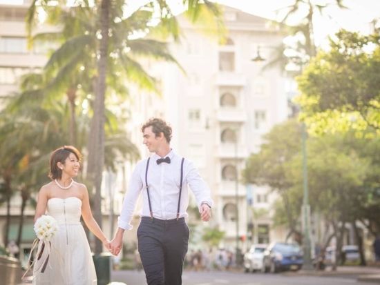 ハワイ　タウンフォト　ワイキキで撮影！日本人スタッフによるヘアメイクが好評 新郎様ヘアセットなど充実のオプション（撮影・衣装・ヘアメイク）