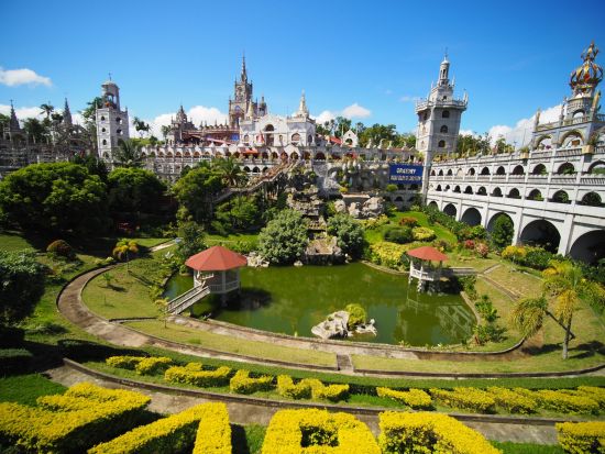 セブ島1日観光ツアー　セブのパワースポット シマラ教会へ！カルカル市場散策あり＜昼食付き／日本語ガイド＞