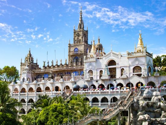 セブ島1日観光ツアー　セブのパワースポット シマラ教会へ！カルカル市場散策あり＜昼食付き／日本語ガイド＞