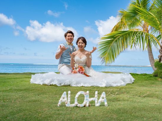 ハワイ　ビーチフォト　カハラビーチ＋カピオラニ公園　お持ち込み無料！お気に入りのドレスや小物で撮影可能♪（撮影・衣装・メイク）