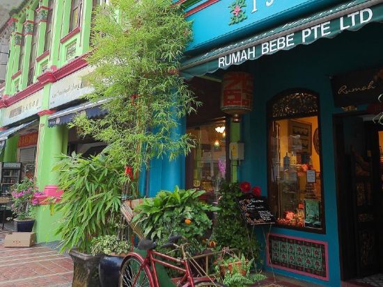 プラナカン博物館＆カトン地区観光ツアー　プラナカンのお菓子試食付き ＜日本語ガイド＞