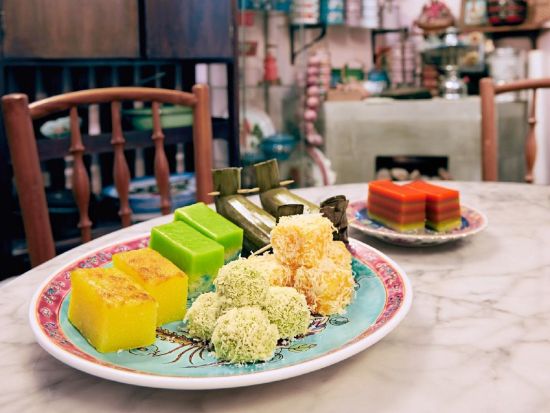 プラナカン博物館＆カトン地区観光ツアー　プラナカンのお菓子試食付き ＜日本語ガイド＞