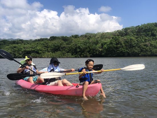 半日or1日川遊びツアー マングローブカヌー/川遊び/プチトレッキングから選べる！0～1歳のお子様がいらっしゃるご家族限定貸切プラン＜東部地区無料送迎／西表島＞