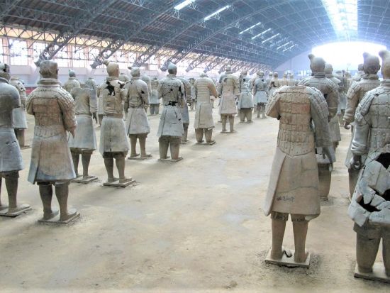 【北京と西安の旅・4泊5日ツアー】故宮博物院＋万里の長城＋頤和園＋兵馬俑坑＜日本語ガイド  /専用車 / 食事付き＞*1名様より出発可