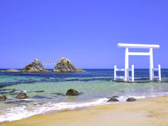 博多発着観光タクシー　糸島満喫コース　櫻井神社＋二見ヶ浦（夫婦岩）　行程のアレンジ可能 ＜約4時間／福岡市内送迎可能＞by 福岡交通