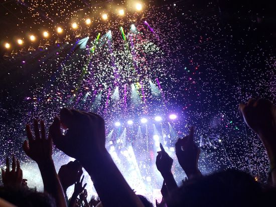 Music_Concert_pixta_57582164_M