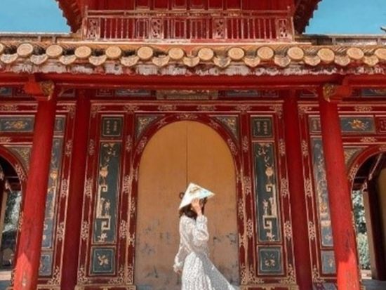 世界遺産 古都フエ日帰りツアー　王宮＋ミンマン帝廟＋トゥイスアン村　名物ブンボーフエのランチと話題の塩コーヒー付き＜日本語ガイド／ダナンまたはホイアン発着＞