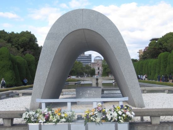 初めての広島街歩きツアー 外せない広島の人気スポットへガイドがご案内 広島城＋平和記念公園＋愛宕神社＜3時間／午前 or 午後／広島駅発＞