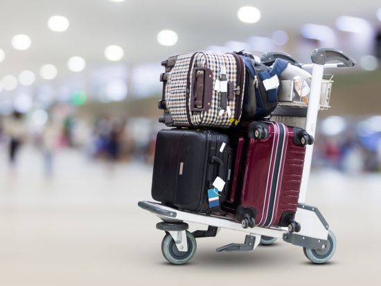 【空港送迎】ハマド国際空港  ⇔ ドーハ市内または市外 ＜貸切／英語またはアラビア語ドライバー＞