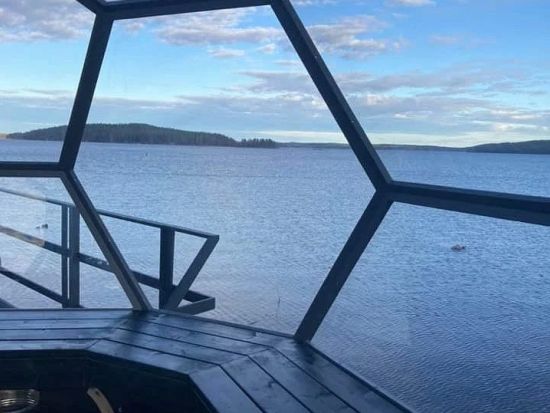 ガラスのイグルーでラグジュアリーなサウナ体験＜プライベートサウナ／英語／送迎あり／ロヴァニエミ発＞