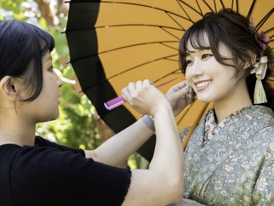 着物レンタル 大人可愛いシンプル着物からレトロモダンなアンティーク着物まで！はんなり優雅な装いで浅草散策♪＜浅草寺から徒歩1分＞by VASARA