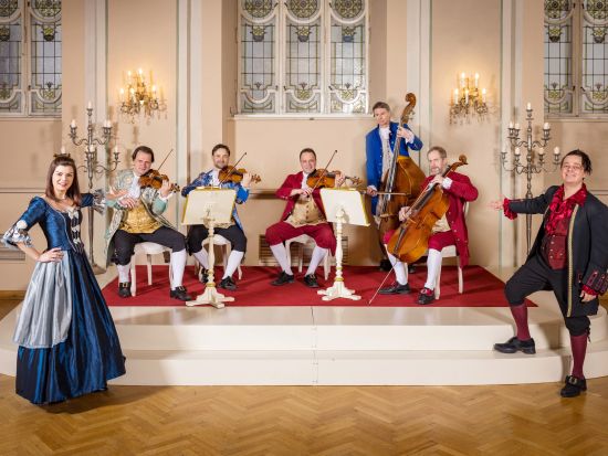 アマデウス楽団  ザルツブルグ モーツァルトコンサート＆ディナー＜シュティフツケラー・ザンクト・ペーター＞
