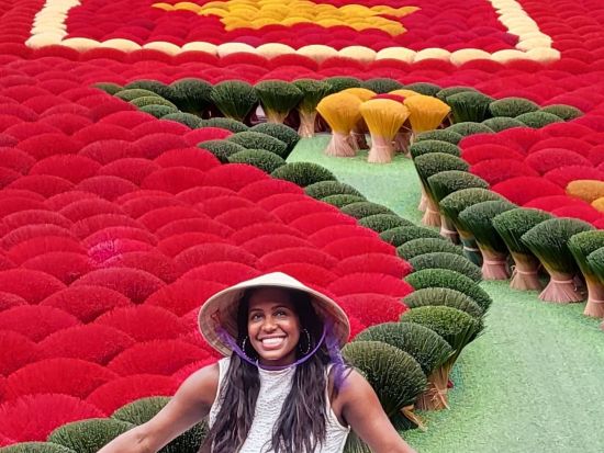 ハノイ発着フォトジェニックツアー　トレインストリート＋クアン・フー・カウ線香村＜英語ガイド＞