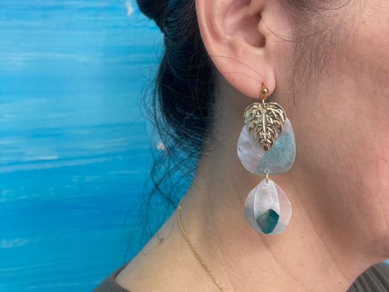 うろこアクセサリー 久米島産のイラブチャーのうろこを使って世界に一つだけの作品を作ろう♪＜30分～90分＞