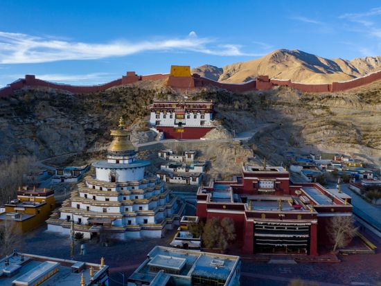 パンコル チョーデ (白居寺)