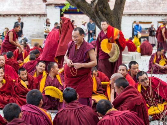 憧れの青蔵鉄道で行くチベット満喫5日間ツアー＜専用車＋日本語ガイド／往復航空券込み / 上海発＞