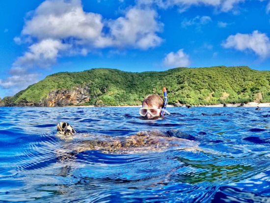 慶良間シュノーケリング　専門誌11年連続1位評価！完全禁煙船でお魚ガイドとミシュランエリア3ポイント回遊！写真・タオル・ランチ無料＜1日／那覇市内送迎無料＞