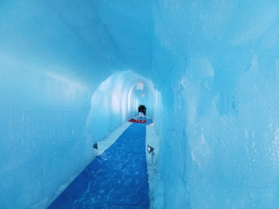 夜の支笏湖氷濤まつりバスツアー ライトアップに合わせて札幌を出発！幻想的な世界へ♪＜2月1日～2月24日／1名から催行／札幌駅前発着＞