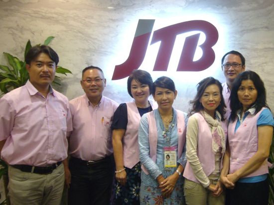 【空港送迎】シンガポール・チャンギ国際空港⇔シンガポール市内またはセントーサ島内ホテル＜貸切／最大5名／英語ドライバー＞