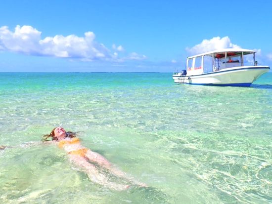 川平湾SUP or カヌーツアー 幻の島上陸付プランもあり 石垣島の定番スポットを半日～満喫できる！＜1名参加OK／市街地送迎可／写真無料／石垣島発＞