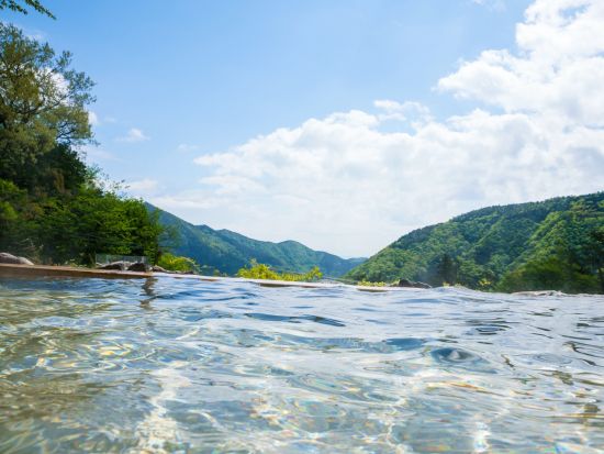 【当日予約OK】箱根 日帰り温泉「元湯 森の湯」露天風呂・内湯・サウナなど＜0歳児から入場可能／タオルの有料レンタルあり／箱根＞
