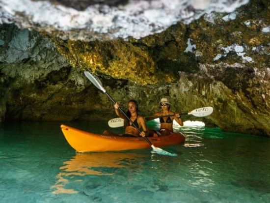 カヤック 半日ツアー　パラオの大自然を身近に感じられるネイチャー体験＜午前／送迎付き／日本語ガイド＞ by Rock Island Tour Company