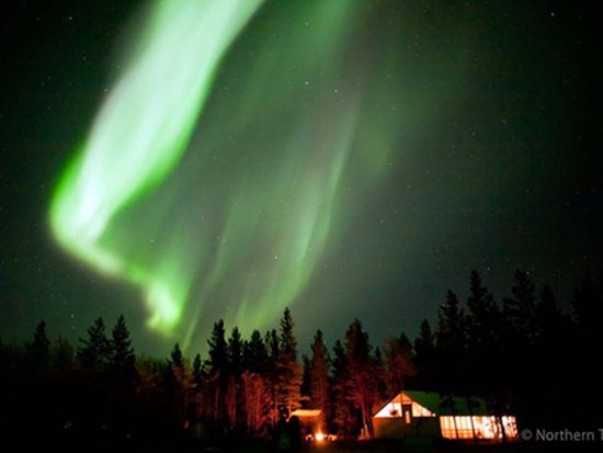 ホワイトホース オーロラ観賞2泊3日ツアー　市内観光も楽々！ダウンタウンのホテル宿泊付き ＜8～3月／日本語ガイド＞