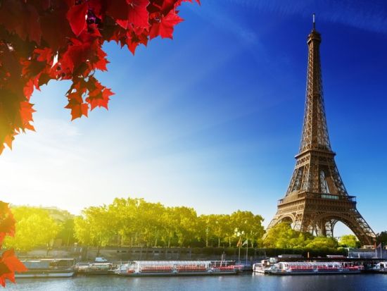 ロンドン発 パリ日帰りツアー　エッフェル塔ランチ＆第１展望台チケット＋セーヌ川クルーズ＋乗り降り自由バスチケット＜ユーロスター利用＞
