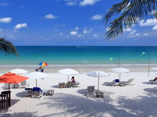 サメット島宿泊ツアー　バンコクから車で行けるリゾートアイランドを満喫 ＜1泊2日／バンコク発＞