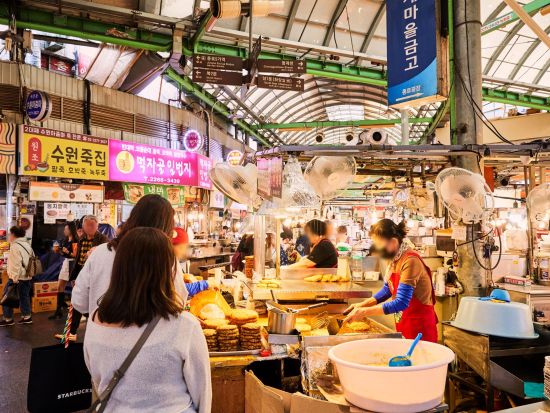 ソウル市内観光ツアー人気6カ所巡り 世界遺産昌徳宮+仁寺洞+益善洞(カフェタイム付き)+北村韓屋村+広蔵市場+青瓦台 ＜午前or1日昼食付きプランも有／日本語＞