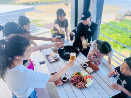 青の洞窟 シュノーケリング　コーラル体験ダイビングやオーシャンテラスでのBBQ付きプランあり！＜ボート／ショップ設備利用可／グリーン・フィンズ認定店／恩納村発＞