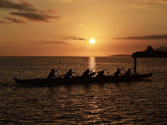 夜景フォトツアー　サンセットや星空をバックにライトペインティング撮影を体験！＜送迎付き＞
