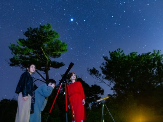 星空浴to宙さんぽ　星や宇宙の解説付き星空観賞＆星空カメラマンが星空フォトを撮影！カヌチャリゾートで天然プラネタリウム ドリンク飲み放題付＜約2時間／名護市＞