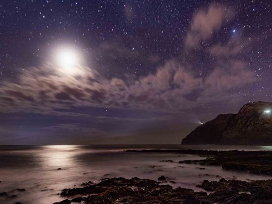 夜景フォトツアー　サンセットや星空をバックにライトペインティング撮影を体験！＜送迎付き＞