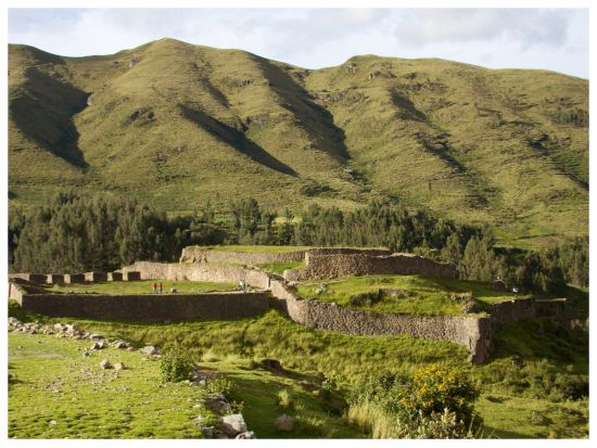 クスコ近郊の4つの遺跡を巡る半日プライベートツアー！サクサイワマン＋ケンコー＋プカ・プカラ＋タンボマチャイ＜半日／貸切／日本語or英語ガイド／クスコ発＞