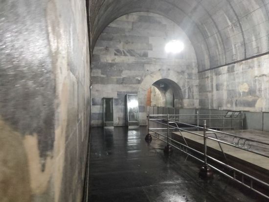 【貸切チャーター】2つの世界遺産巡り☆八達嶺万里の長城と明の十三陵＋お洒落スポット南鑼鼓巷＜北京ダックの昼食付／日本語ガイド／ホテル送迎＞