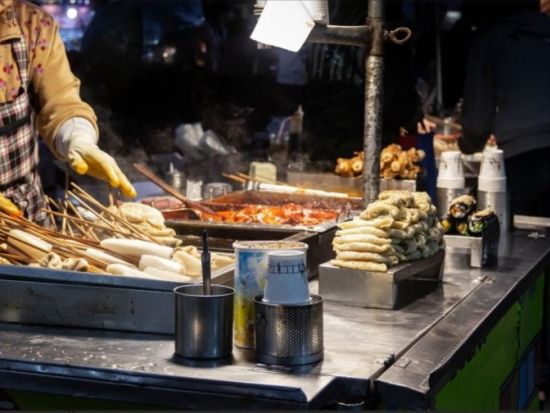 南大門市場フードツアー　韓国ならではの屋台グルメや散策満喫＜午後／最大10名／英語ガイド＞