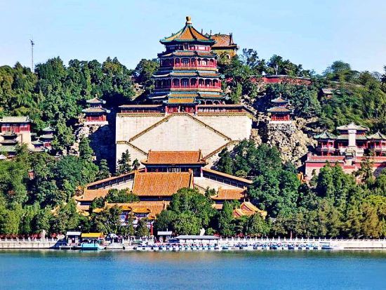 【貸切チャーター】世界遺産！北京原人の遺跡から現代史の遺跡まで！周口店＋盧溝橋＋頤和園＋円明園　1日満喫ツアー　＜昼食付／日本語ガイド／ホテル送迎＞