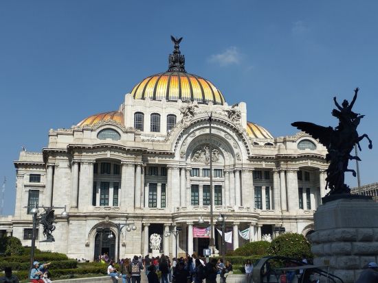 メキシコシティ市内観光＋ローカル市場半日観光ツアー＜午前／混載／日本語ガイド／メキシコシティ発＞