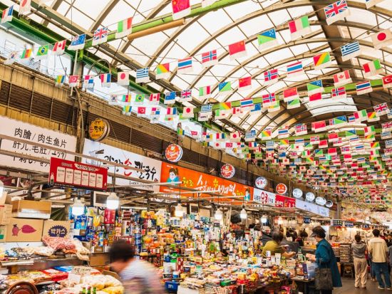 広蔵市場夜の食べ歩きグルメツアー　100年以上の歴史を持つ市場でスタンプラリーを楽しみながらソウルの屋台グルメを堪能！＜英語ガイド／広蔵市場解散＞
