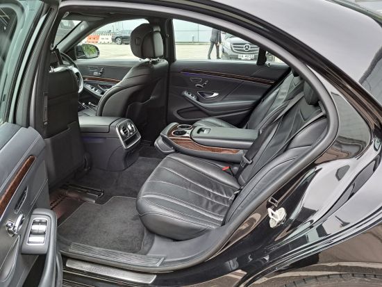 【空港送迎】香港国際空港 ⇔ 香港市内 ＜貸切／定員4名／日本語ガイド付きプランあり＞